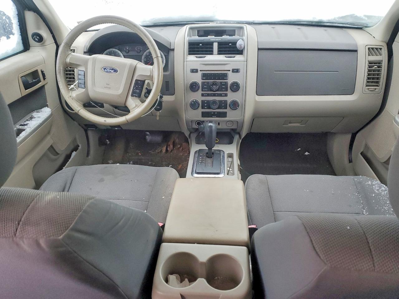 2009 FORD ESCAPE
