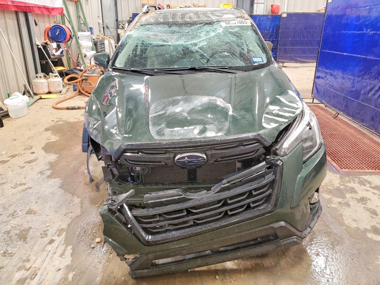 2024 SUBARU FORESTER