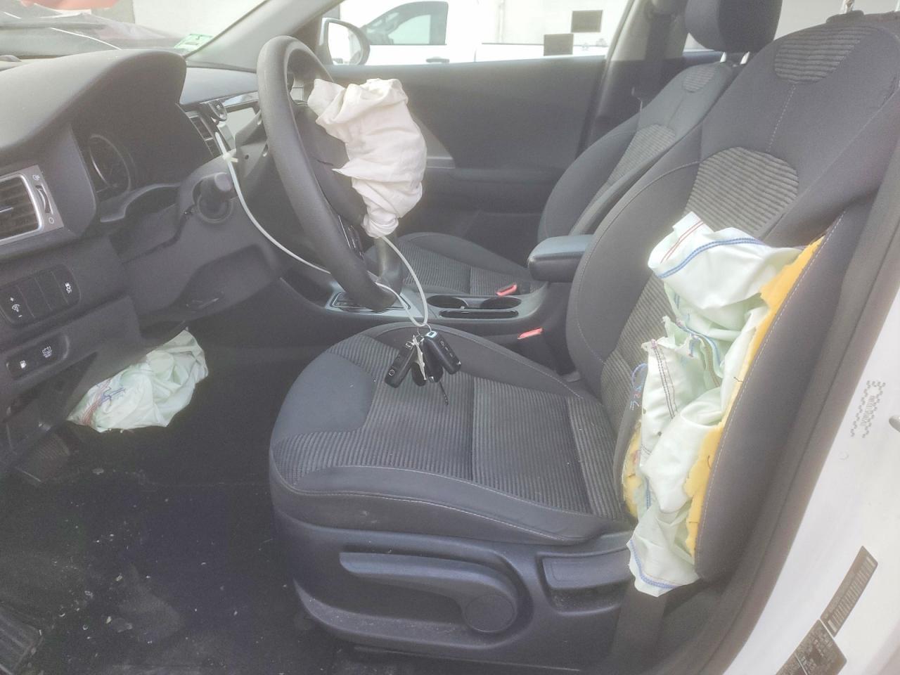 2017 KIA Niro