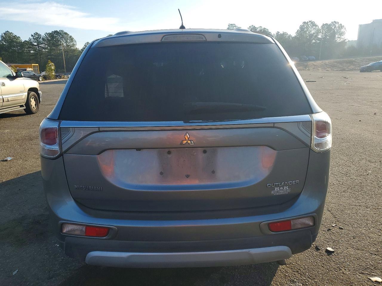 2015 MITSUBISHI outlander