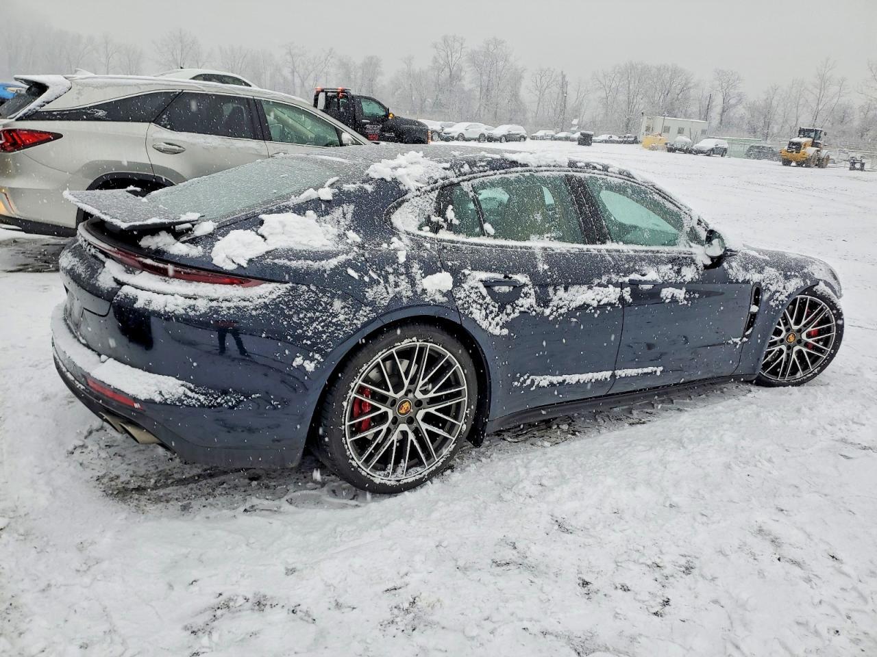 2022 PORSCHE Panamera