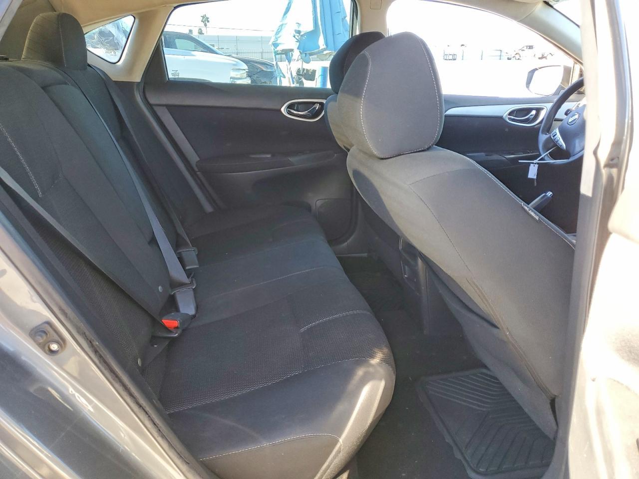 2015 NISSAN SENTRA