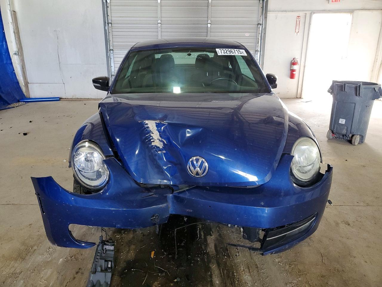 2012 VOLKSWAGEN Beetle