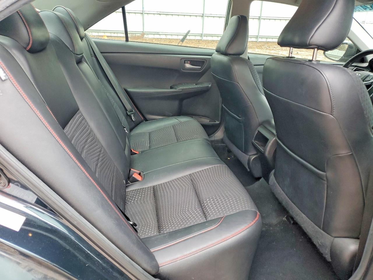2015 TOYOTA CAMRY