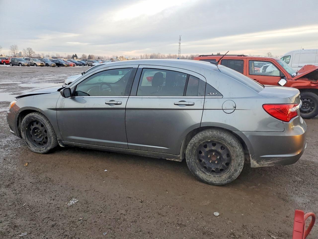 2013 CHRYSLER 200