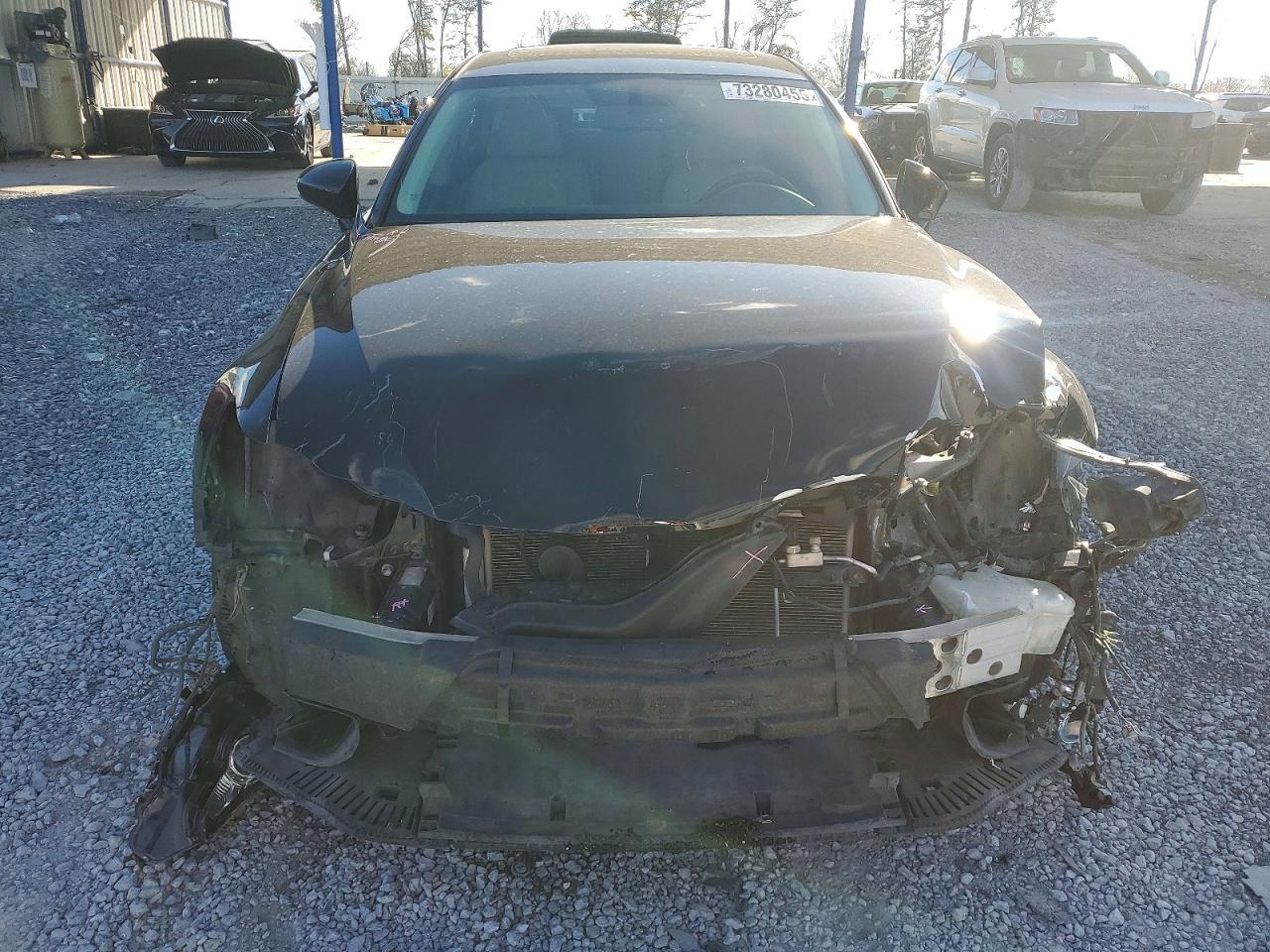 2016 LEXUS IS 200t