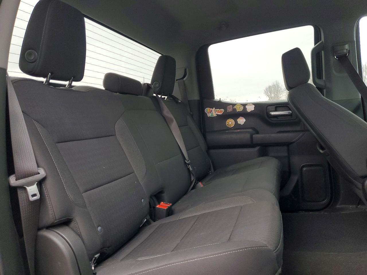 2023 CHEVROLET Silverado