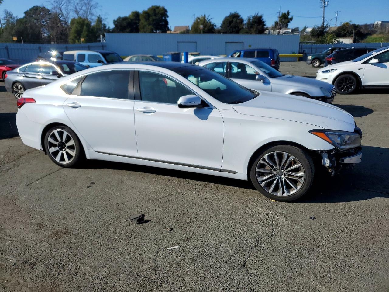 2015 HYUNDAI GENESIS