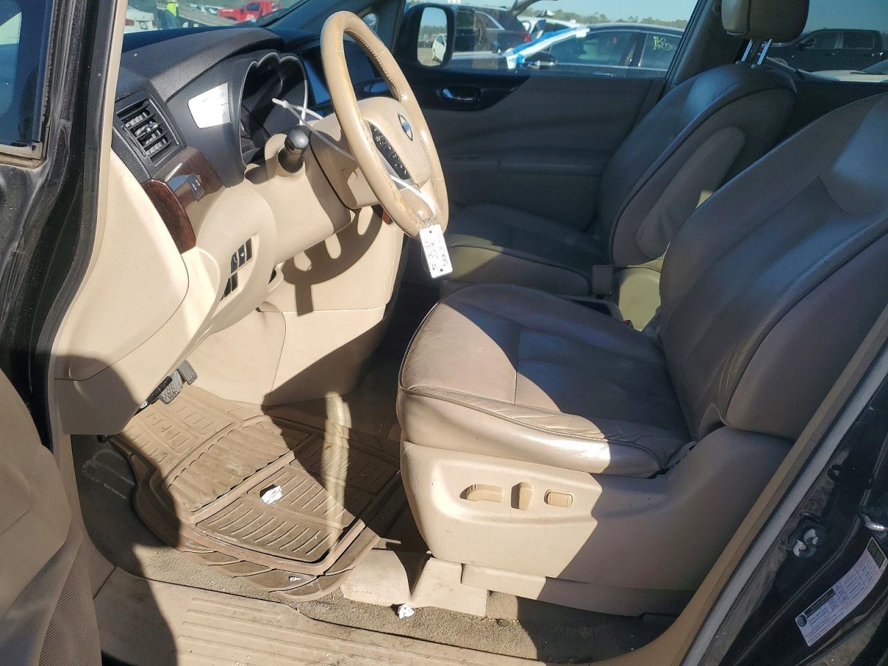 2012 NISSAN Quest