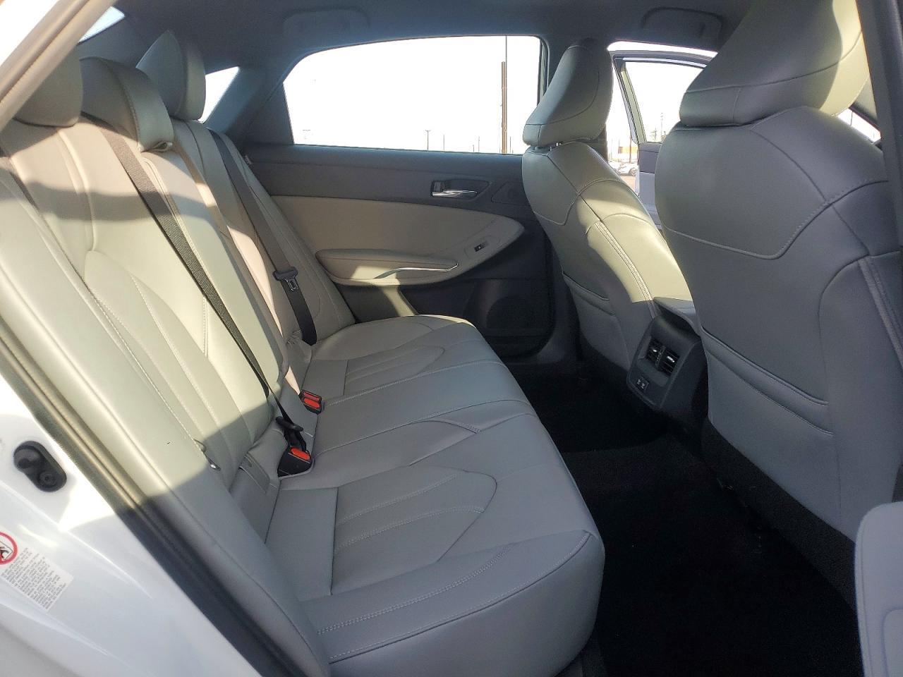 2019 TOYOTA Avalon