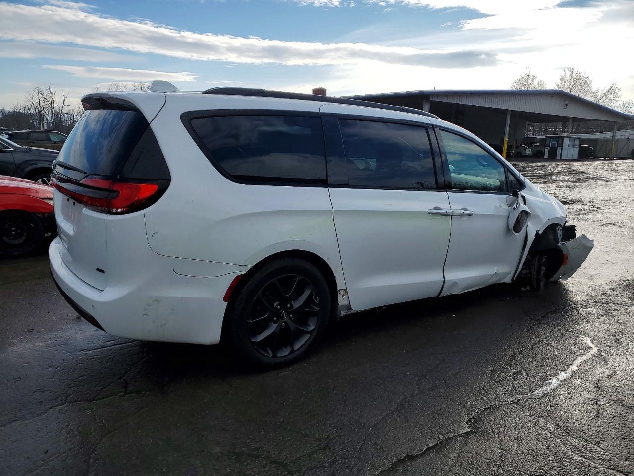 2021 CHRYSLER Pacifica