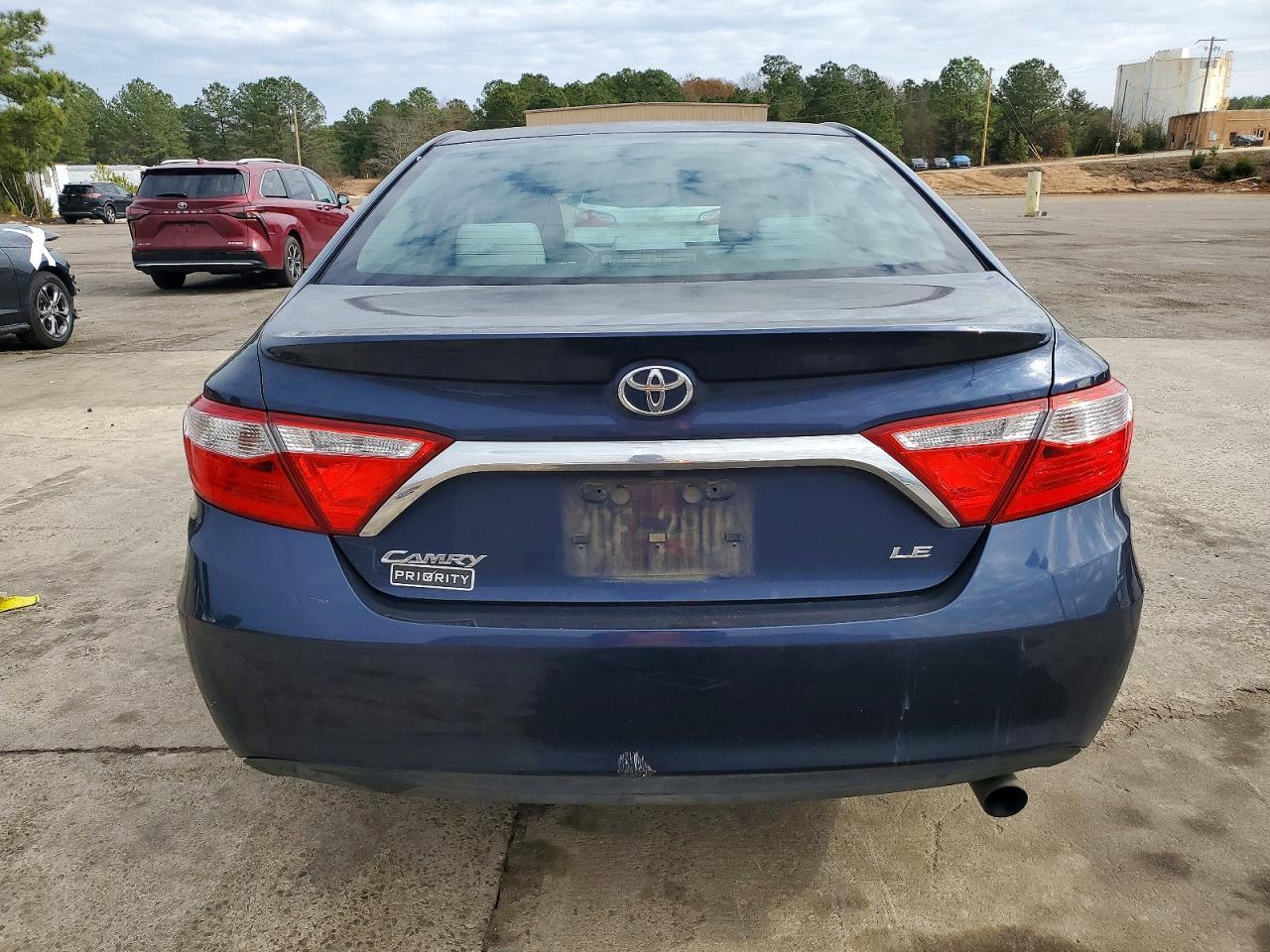 2015 TOYOTA CAMRY