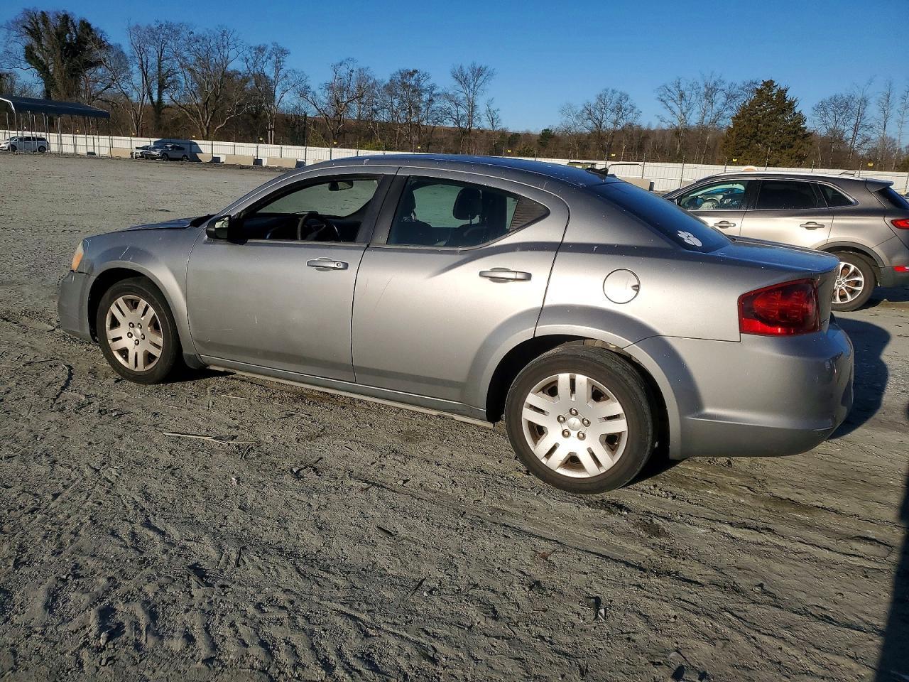 2013 DODGE Avenger