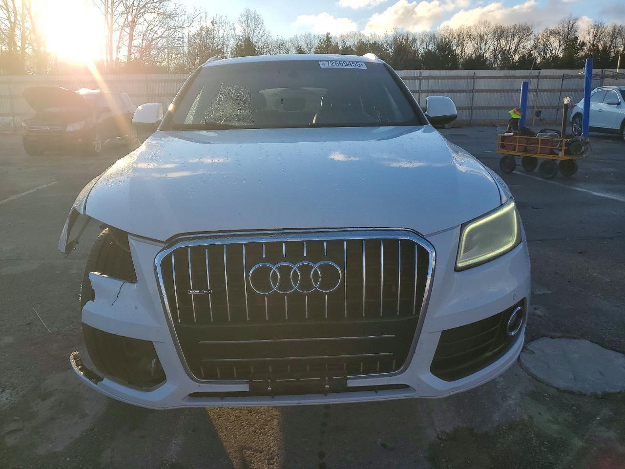 2014 AUDI Q5