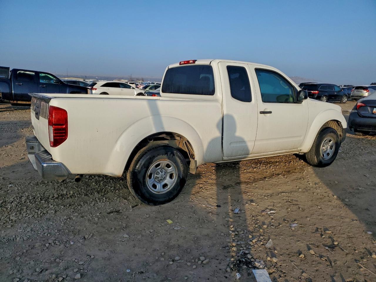 2016 NISSAN Frontier