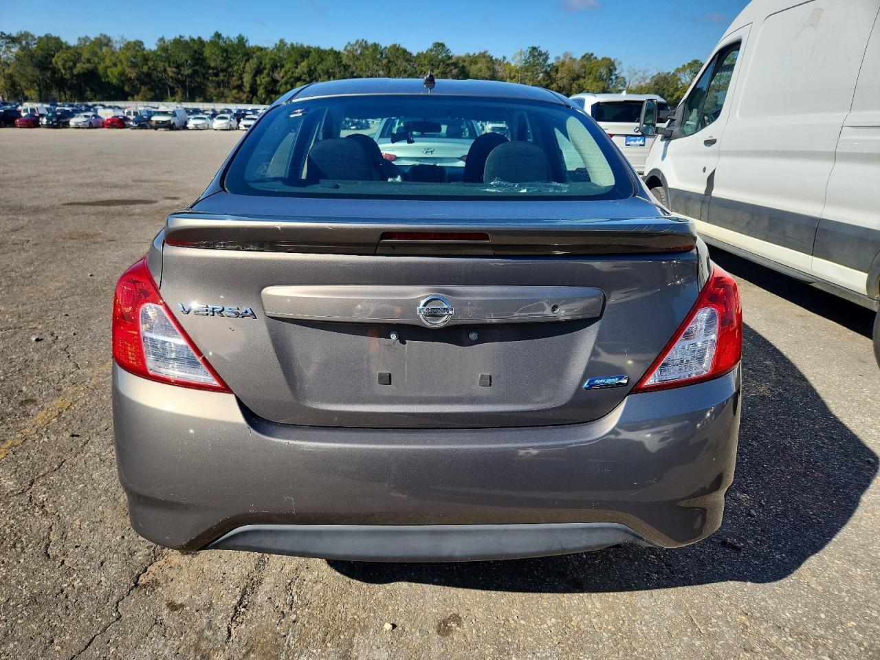 2015 NISSAN VERSA