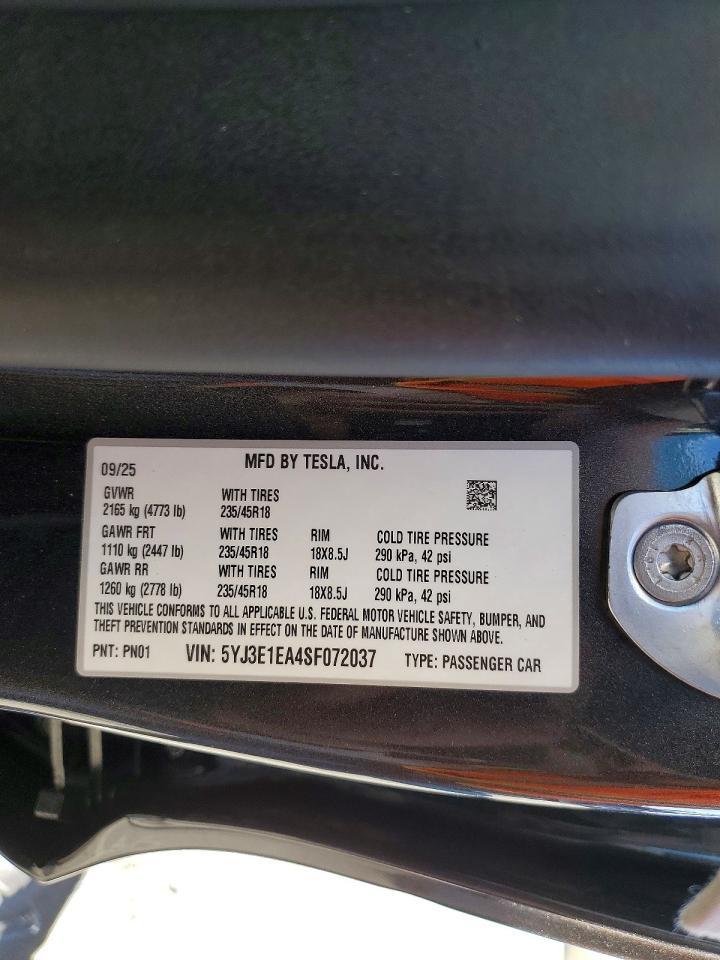 2025 TESLA MODEL 3