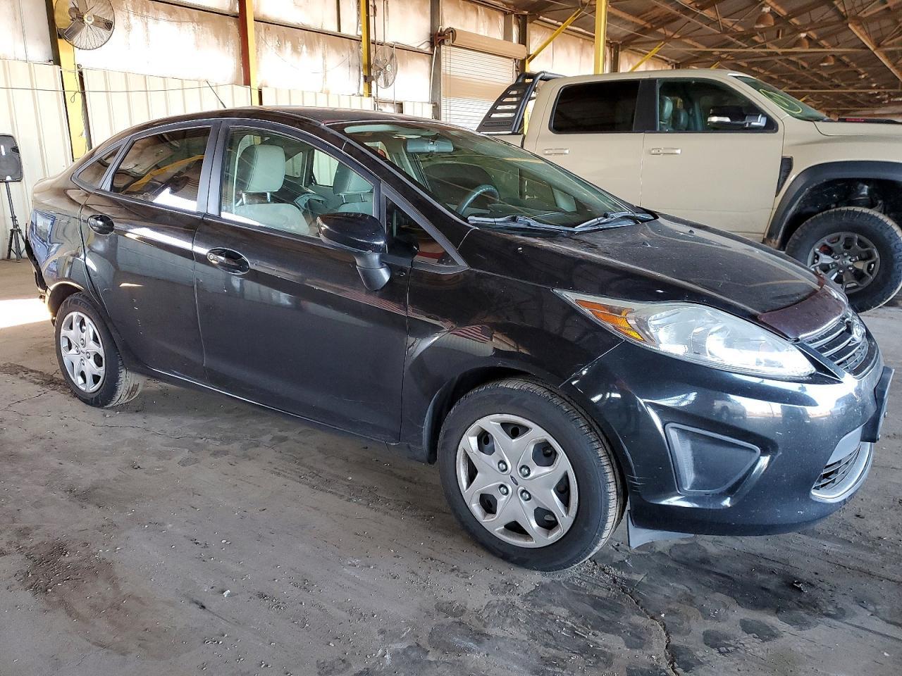 2011 FORD Fiesta
