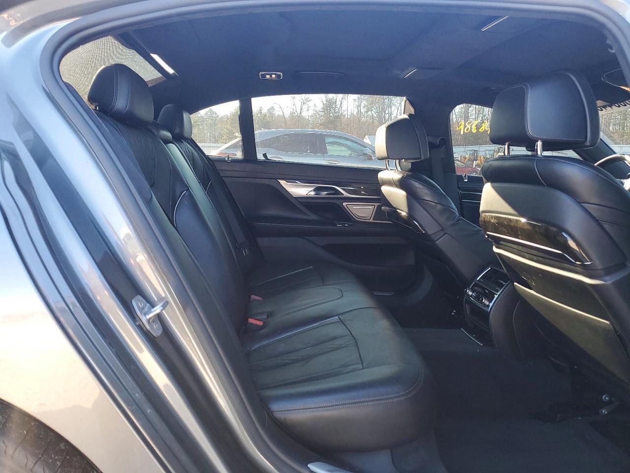 2016 BMW 7 series
