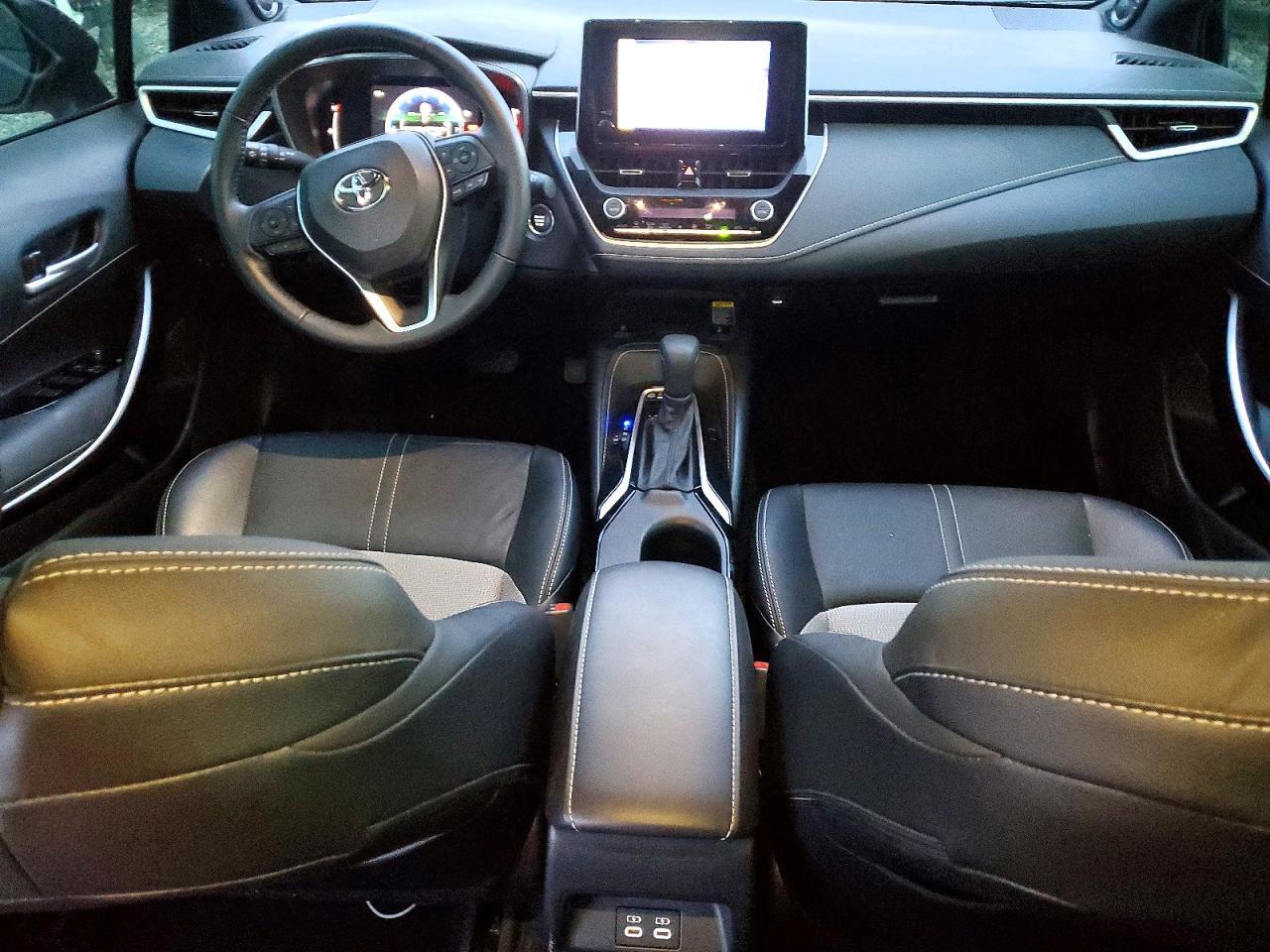 2025 TOYOTA COROLLA