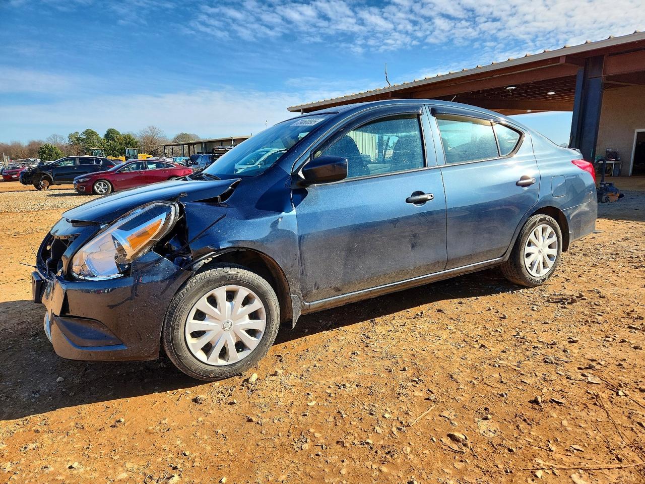 2017 NISSAN VERSA