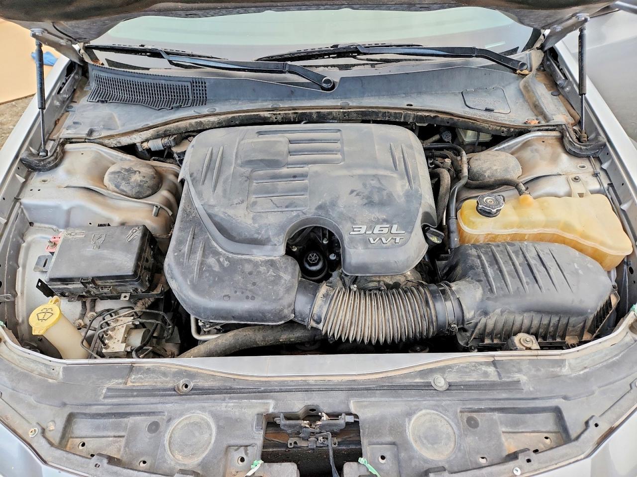 2016 CHRYSLER 300