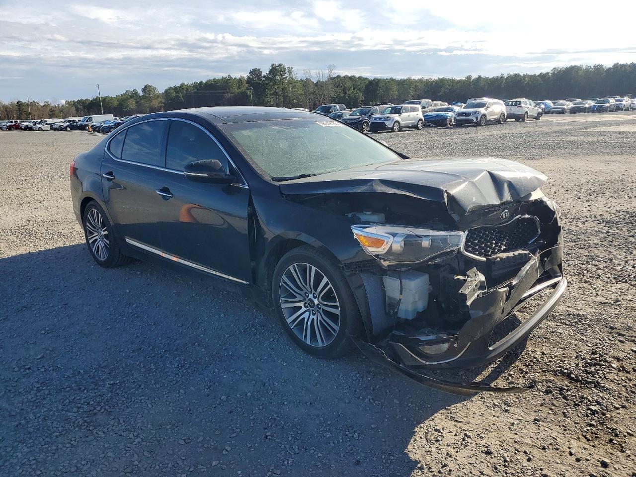 2016 KIA Cadenza