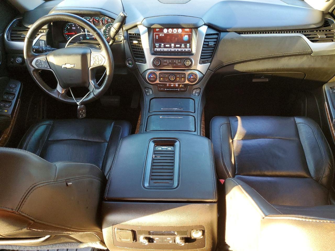 2017 CHEVROLET Suburban