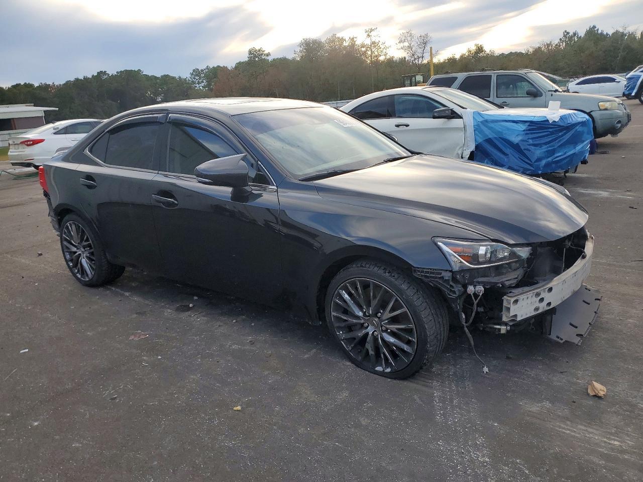 2017 LEXUS IS 200t