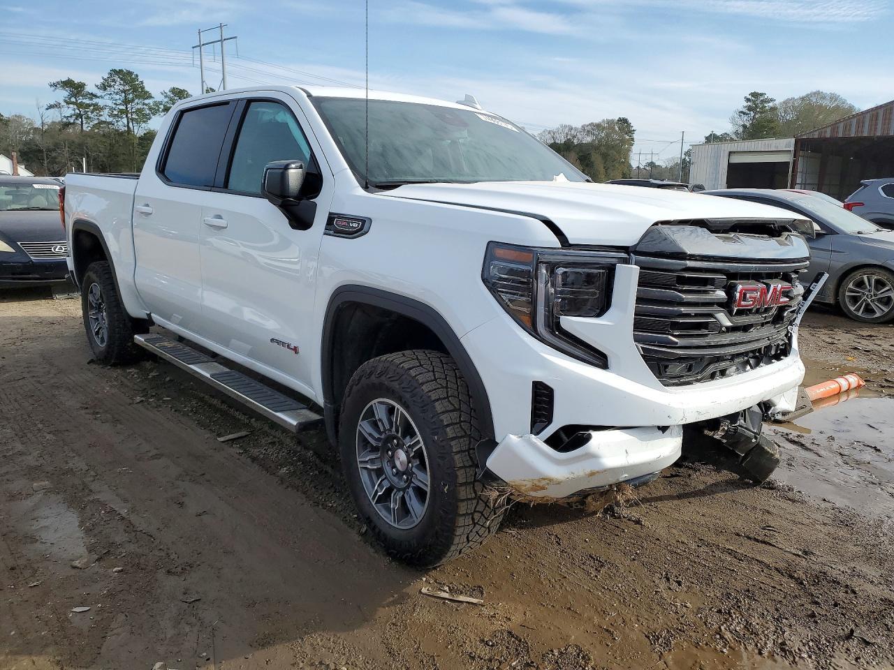 2025 GMC Sierra
