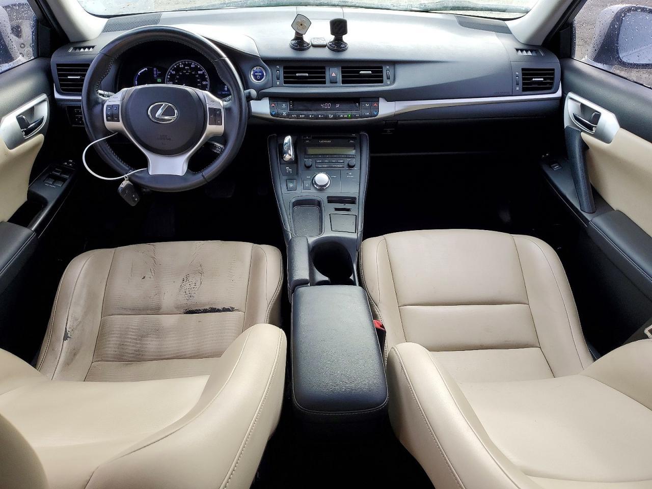2013 LEXUS CT 200