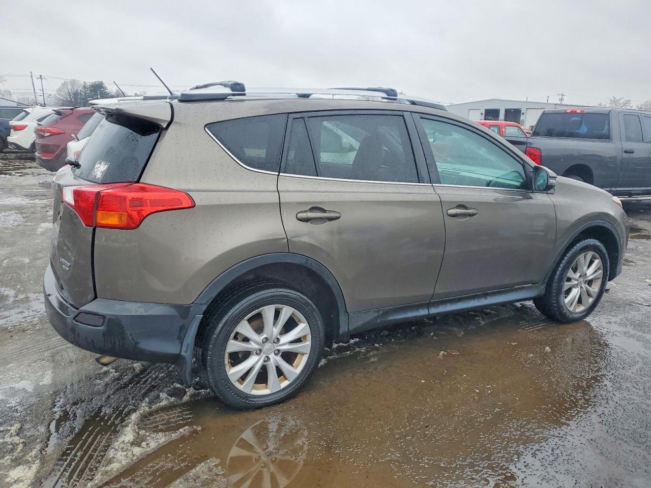 2014 TOYOTA RAV4