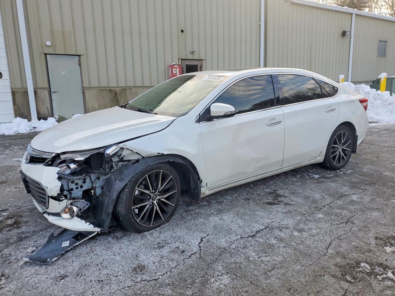 2014 TOYOTA Avalon