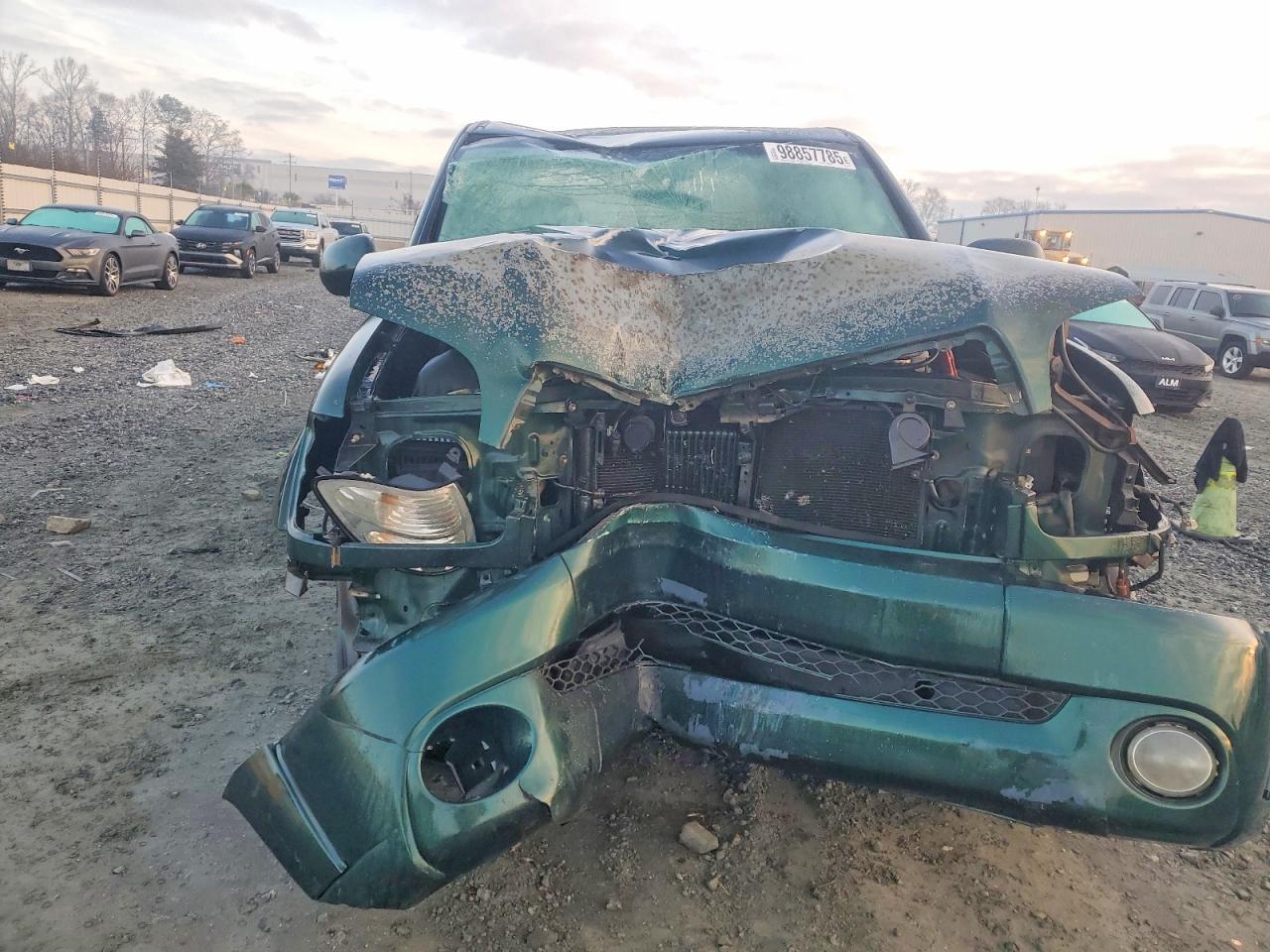 2004 TOYOTA TUNDRA