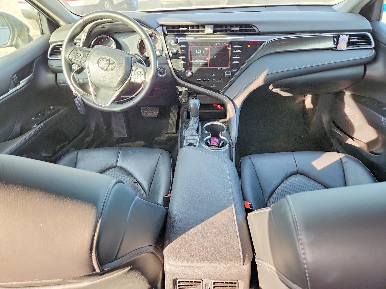2019 TOYOTA CAMRY