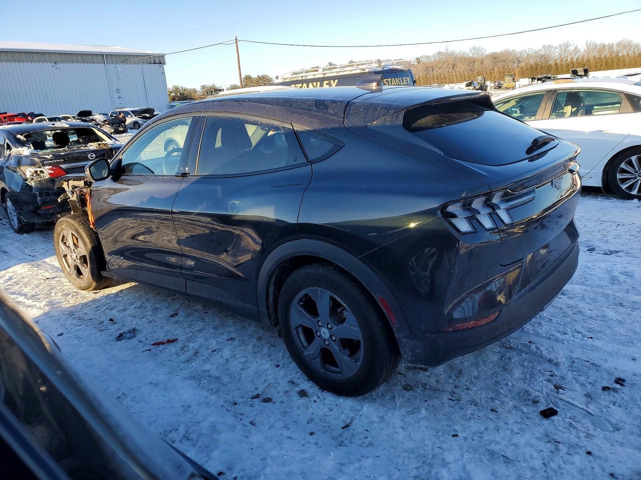 2022 FORD Mustang Mach-E