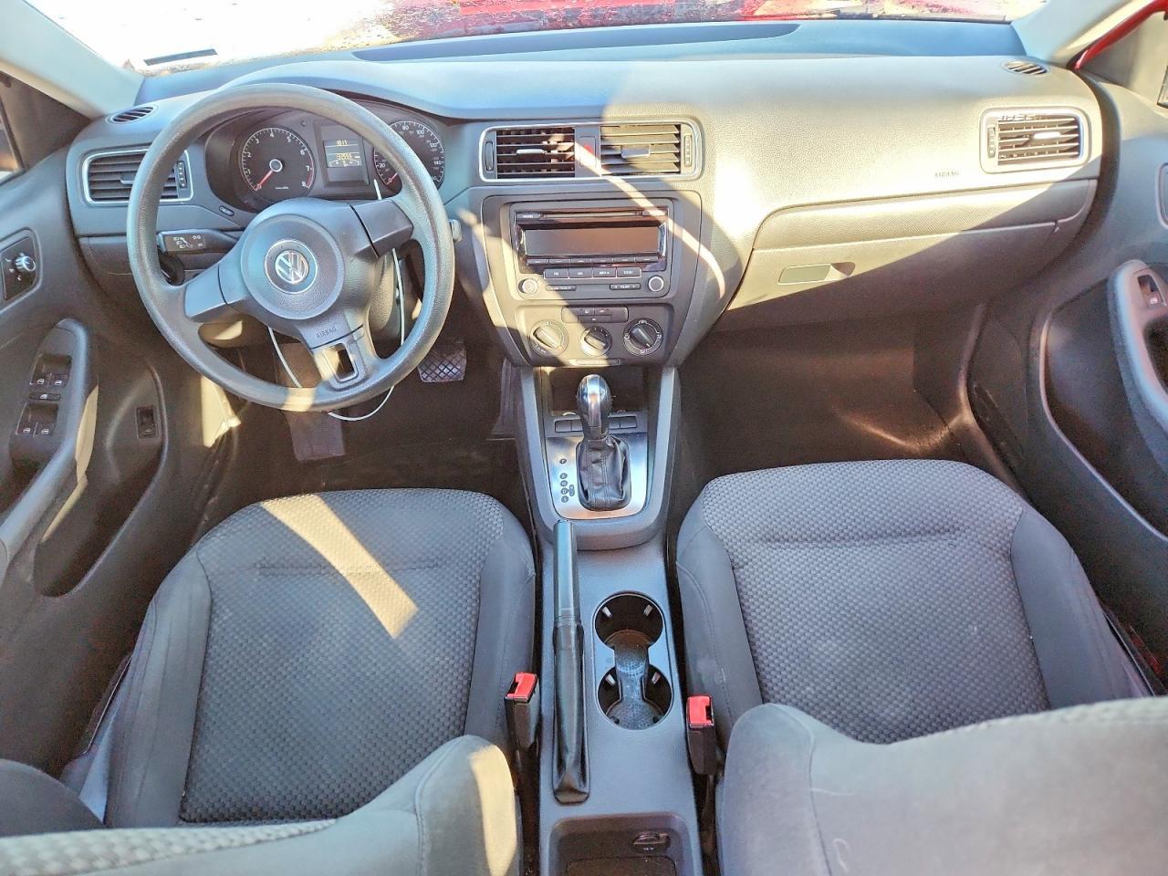 2012 VOLKSWAGEN JETTA