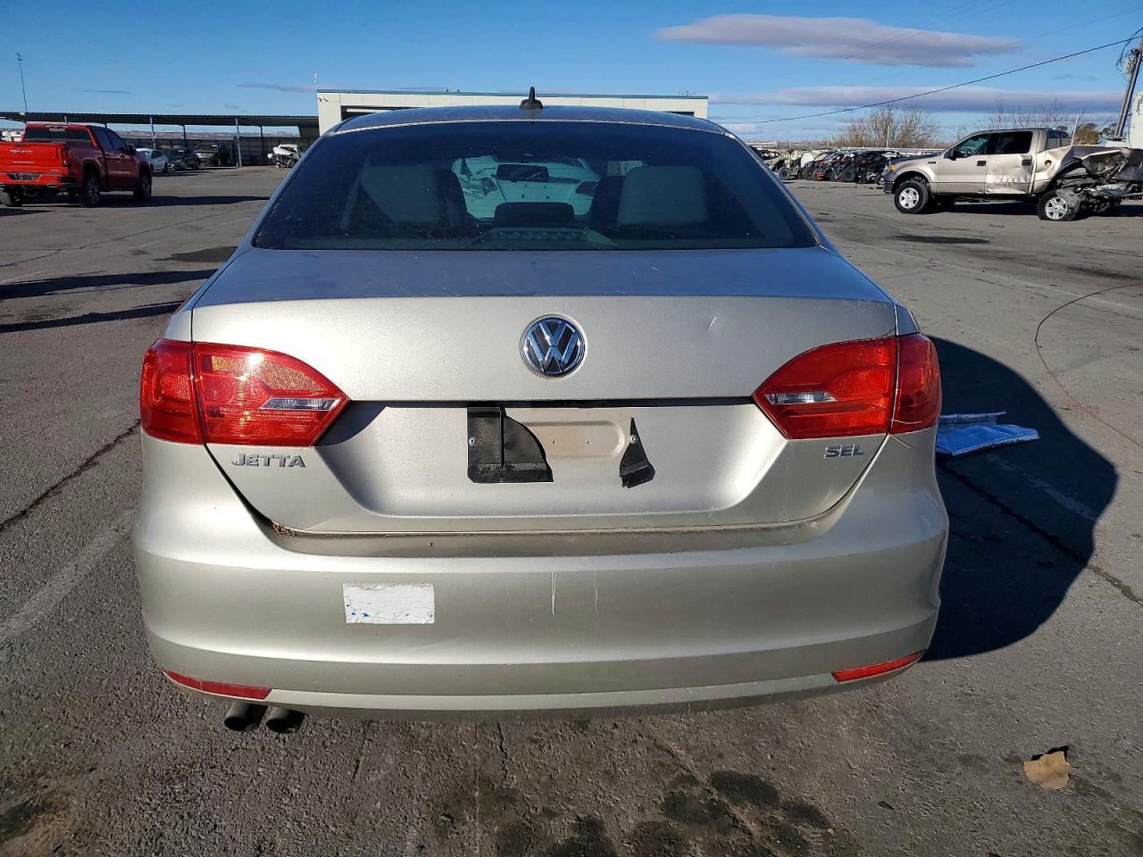 2014 VOLKSWAGEN JETTA