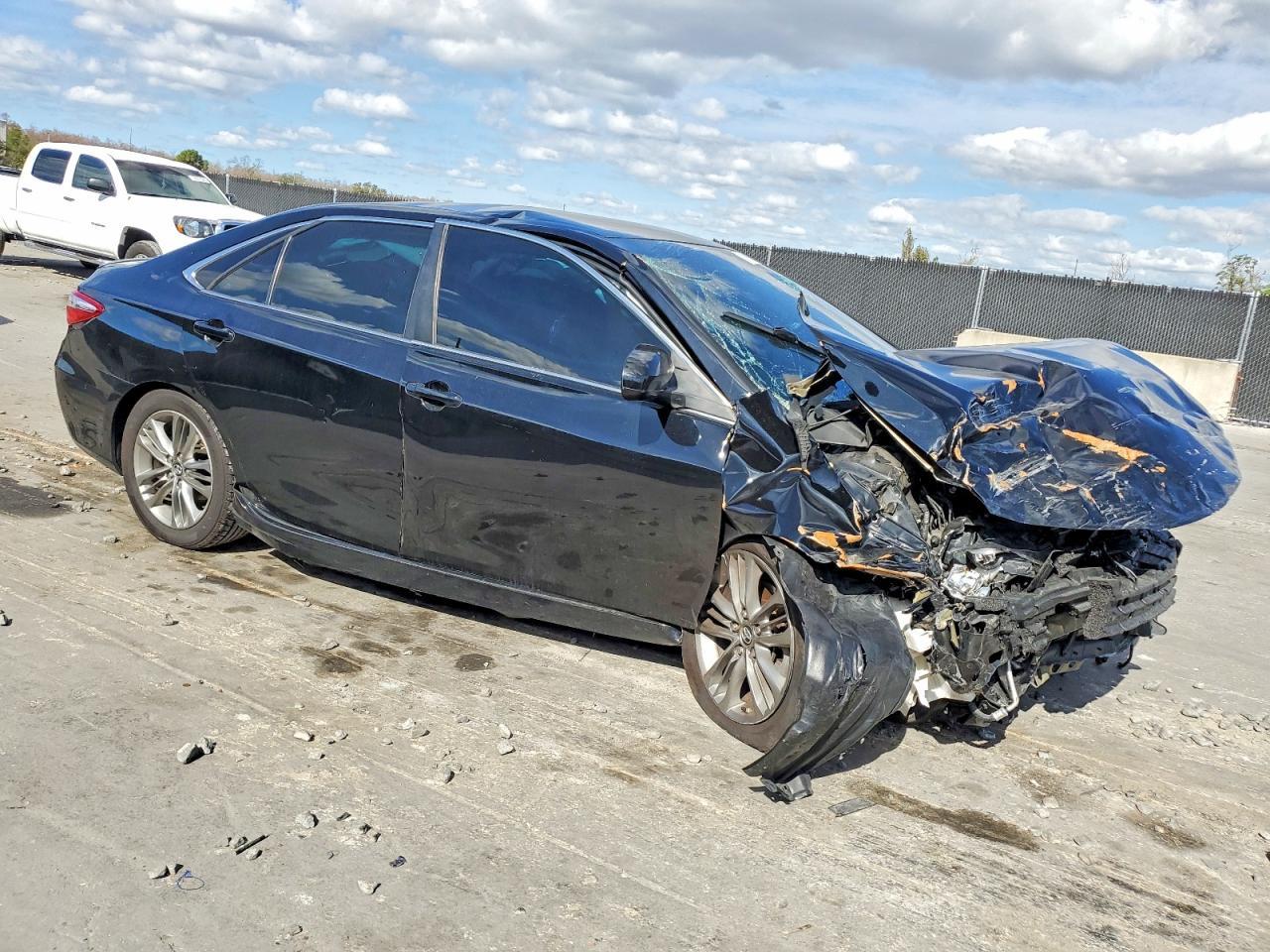 2017 TOYOTA CAMRY