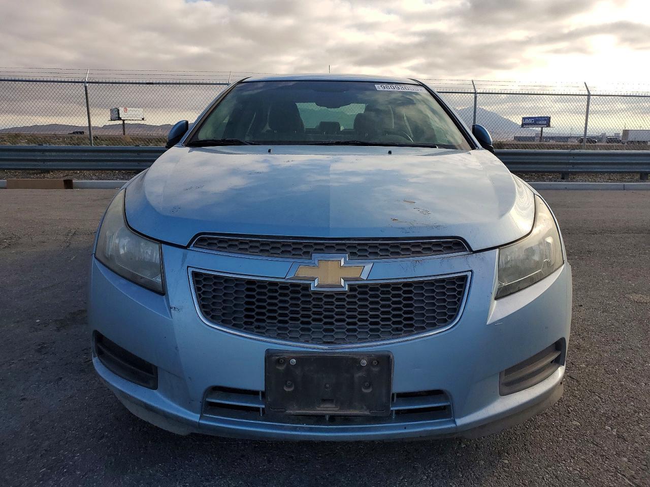 2011 CHEVROLET CRUZE