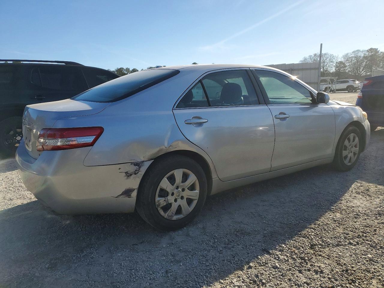2011 TOYOTA CAMRY