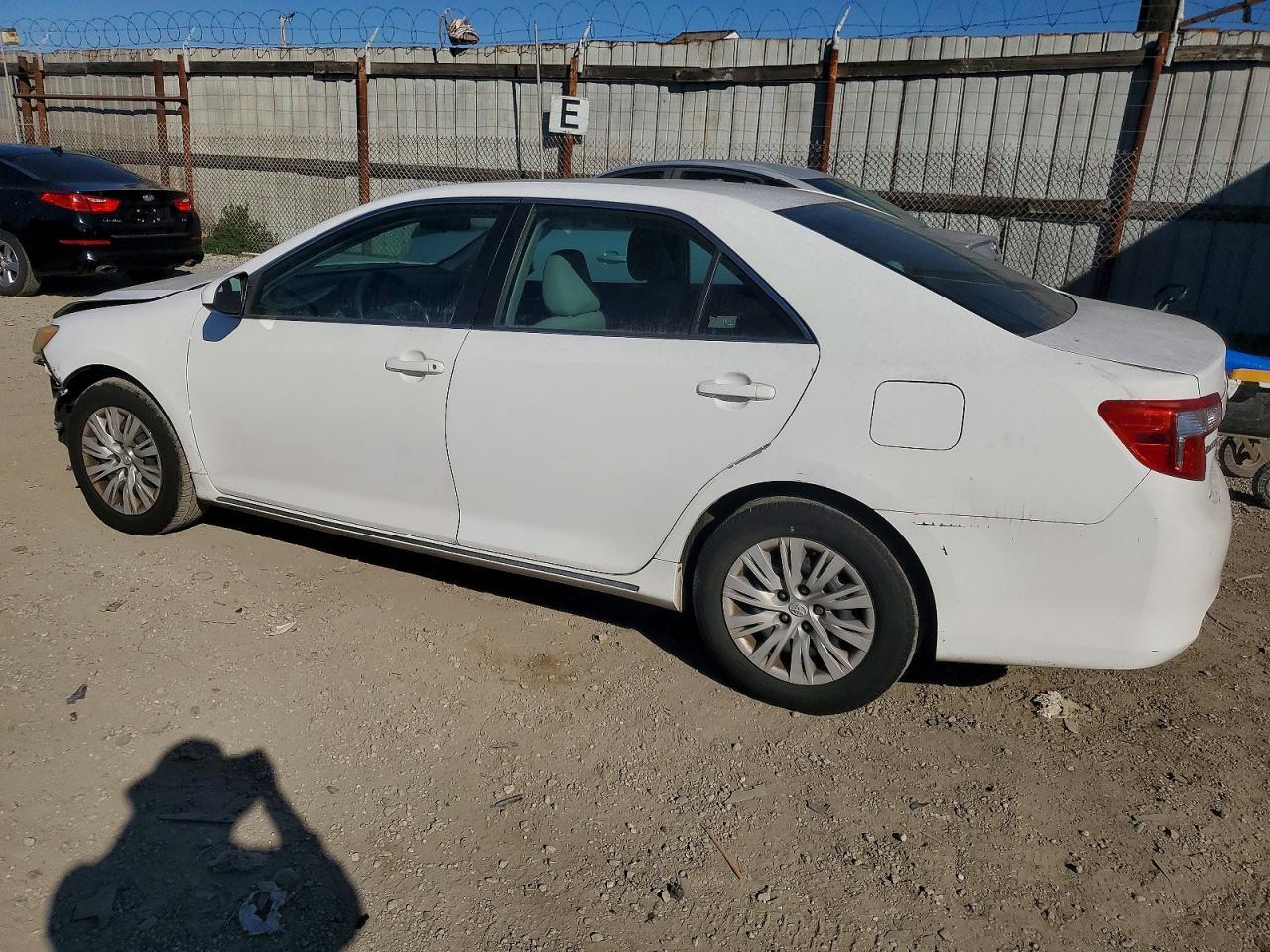 2012 TOYOTA CAMRY