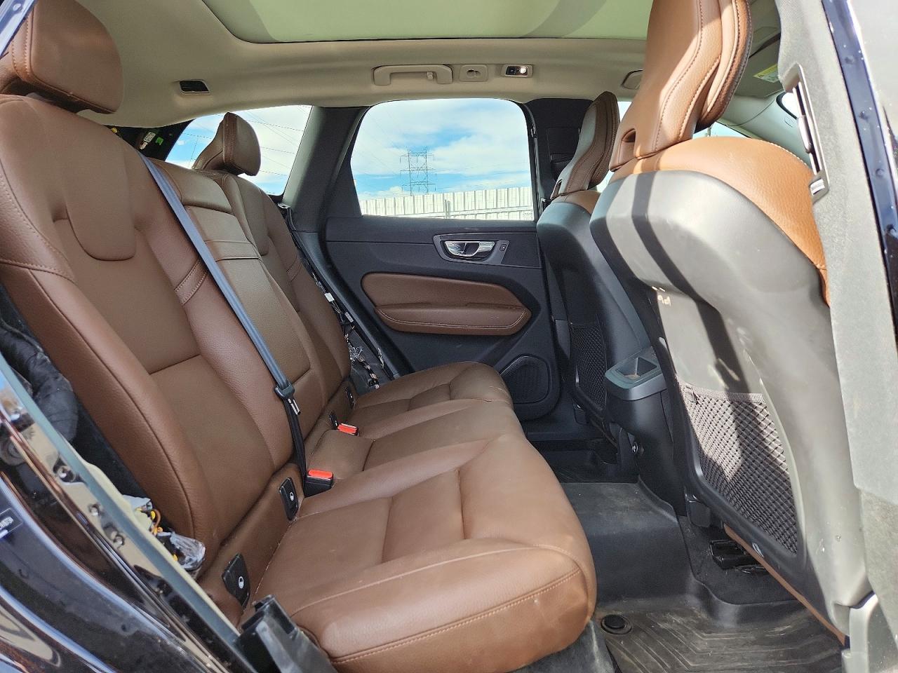 2020 VOLVO XC60