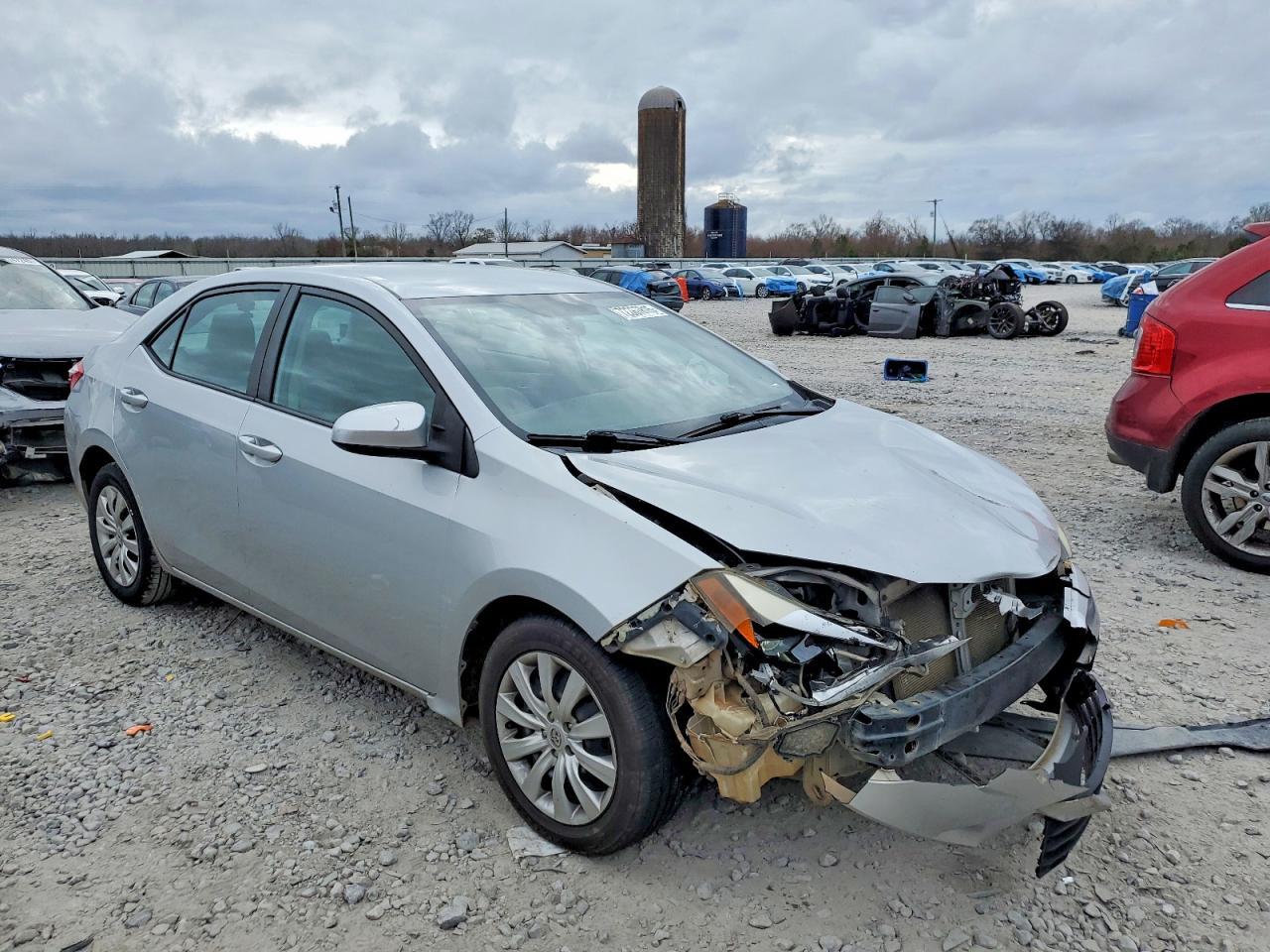 2015 TOYOTA COROLLA