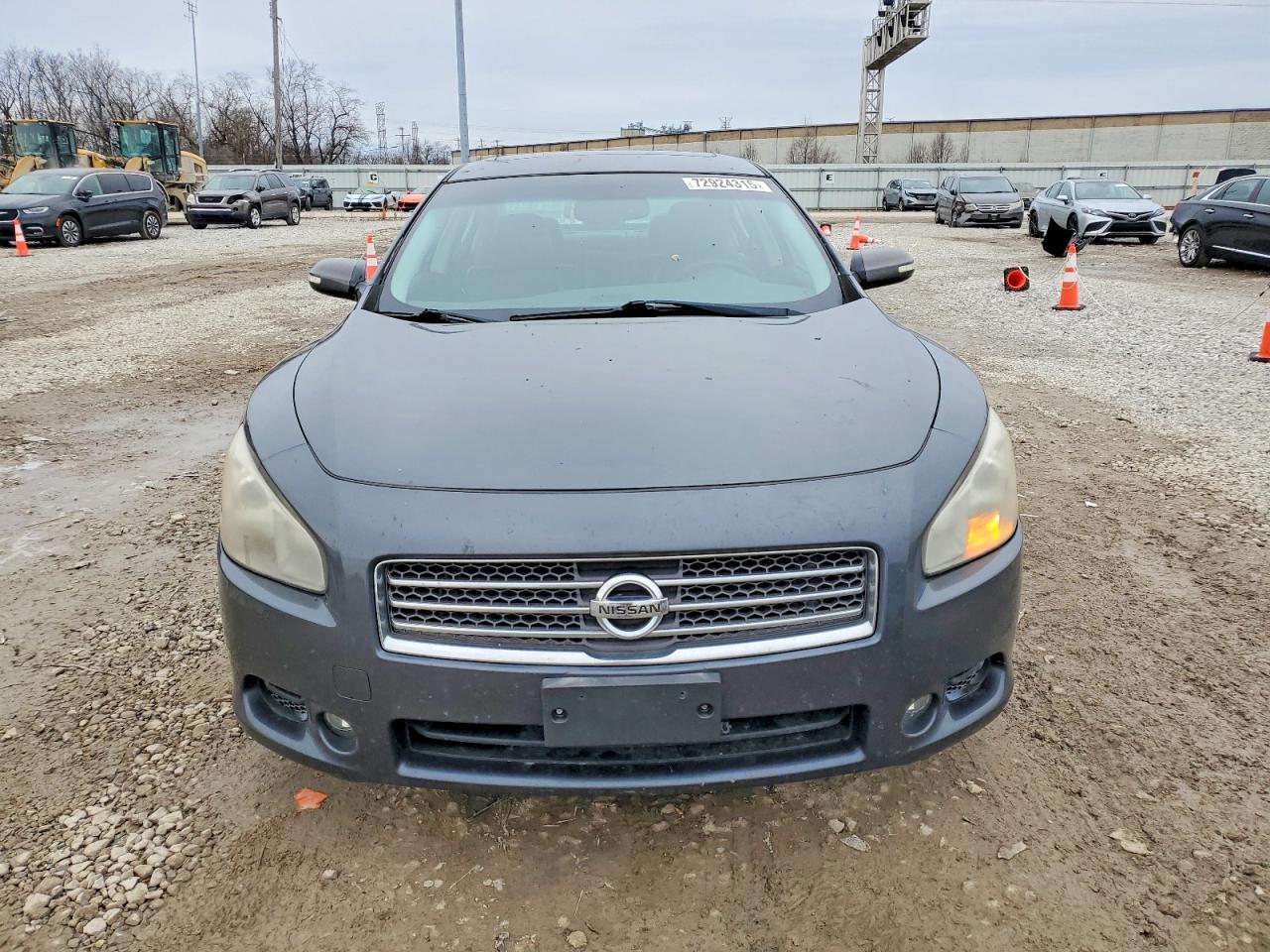 2011 NISSAN Maxima