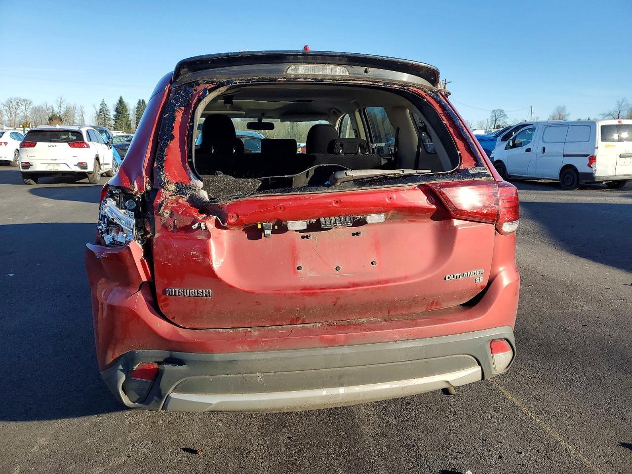 2018 MITSUBISHI outlander