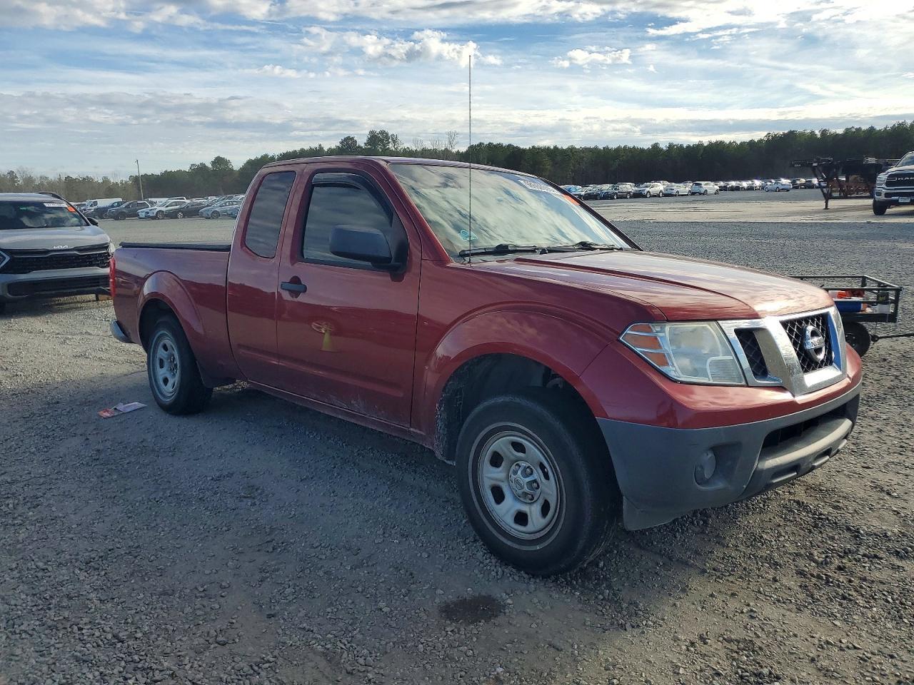 2015 NISSAN Frontier
