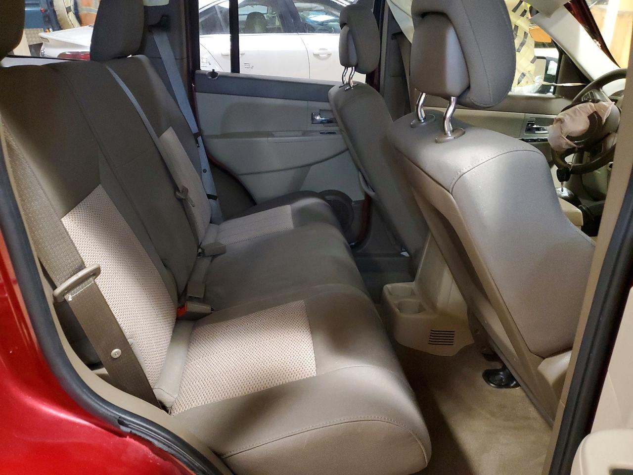 2012 JEEP Liberty