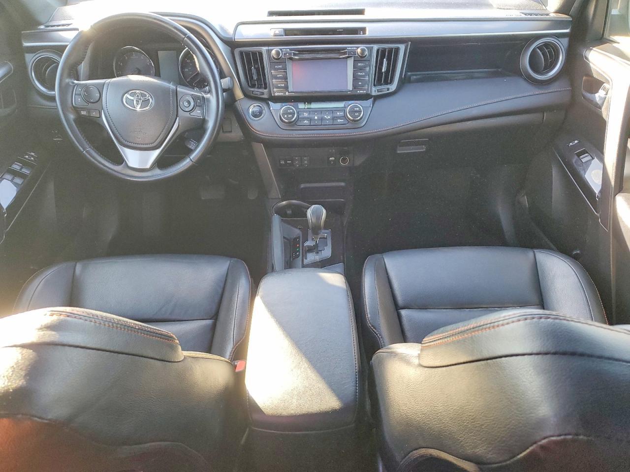 2016 TOYOTA RAV4
