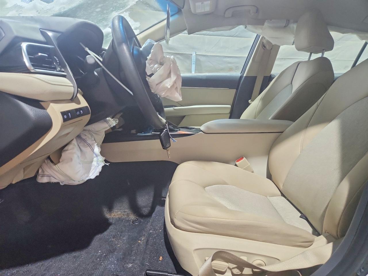 2018 TOYOTA CAMRY